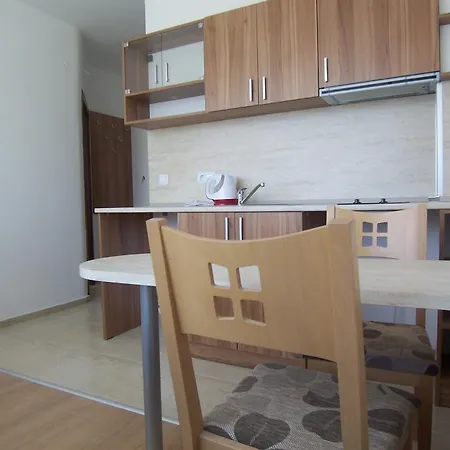 Sunny Beach 17 네세부르